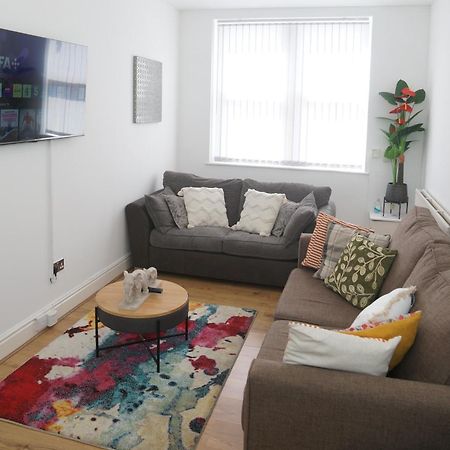 Affordably Elegant Apartments Close To Coop Live, Etihad Stadium And Manchester City Centre Exteriör bild
