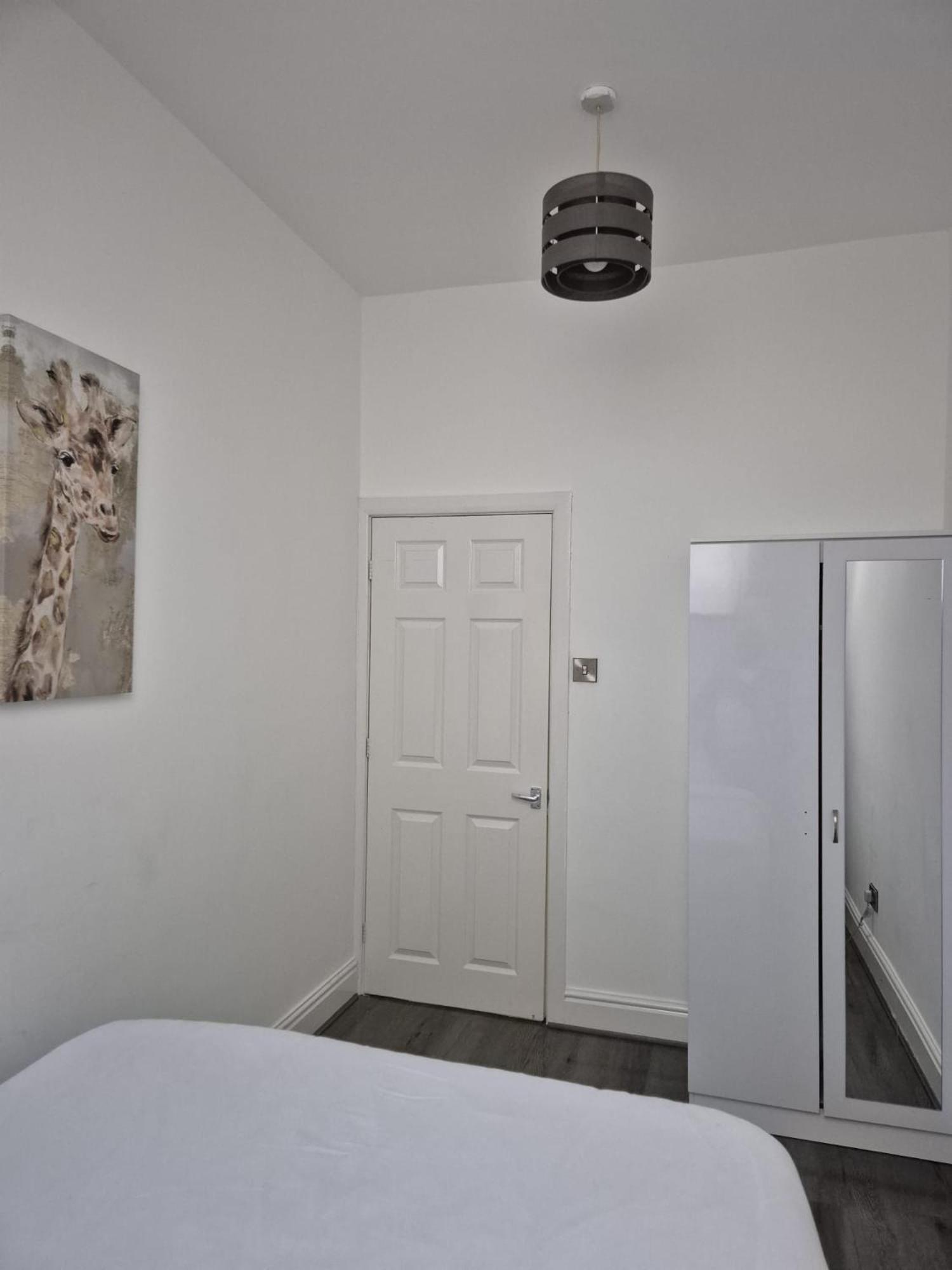 Affordably Elegant Apartments Close To Coop Live, Etihad Stadium And Manchester City Centre Exteriör bild