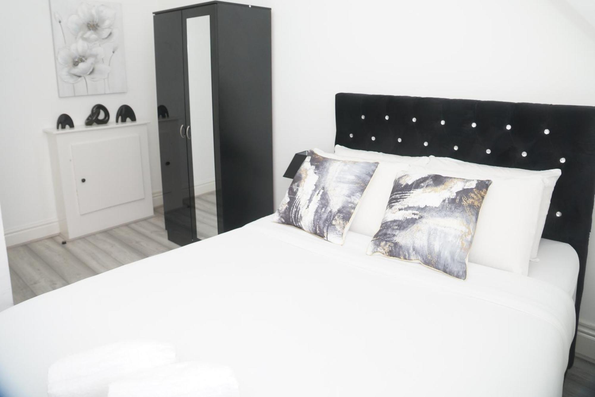 Affordably Elegant Apartments Close To Coop Live, Etihad Stadium And Manchester City Centre Exteriör bild